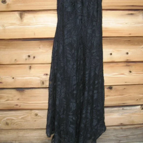 NWT La Femme 31257 Size 00 Black Embellished Lace Gown Dress